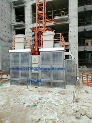 China Single Cage With 2T Capacity Carry Materials And People Elevator Height Of 30 Meters supplier